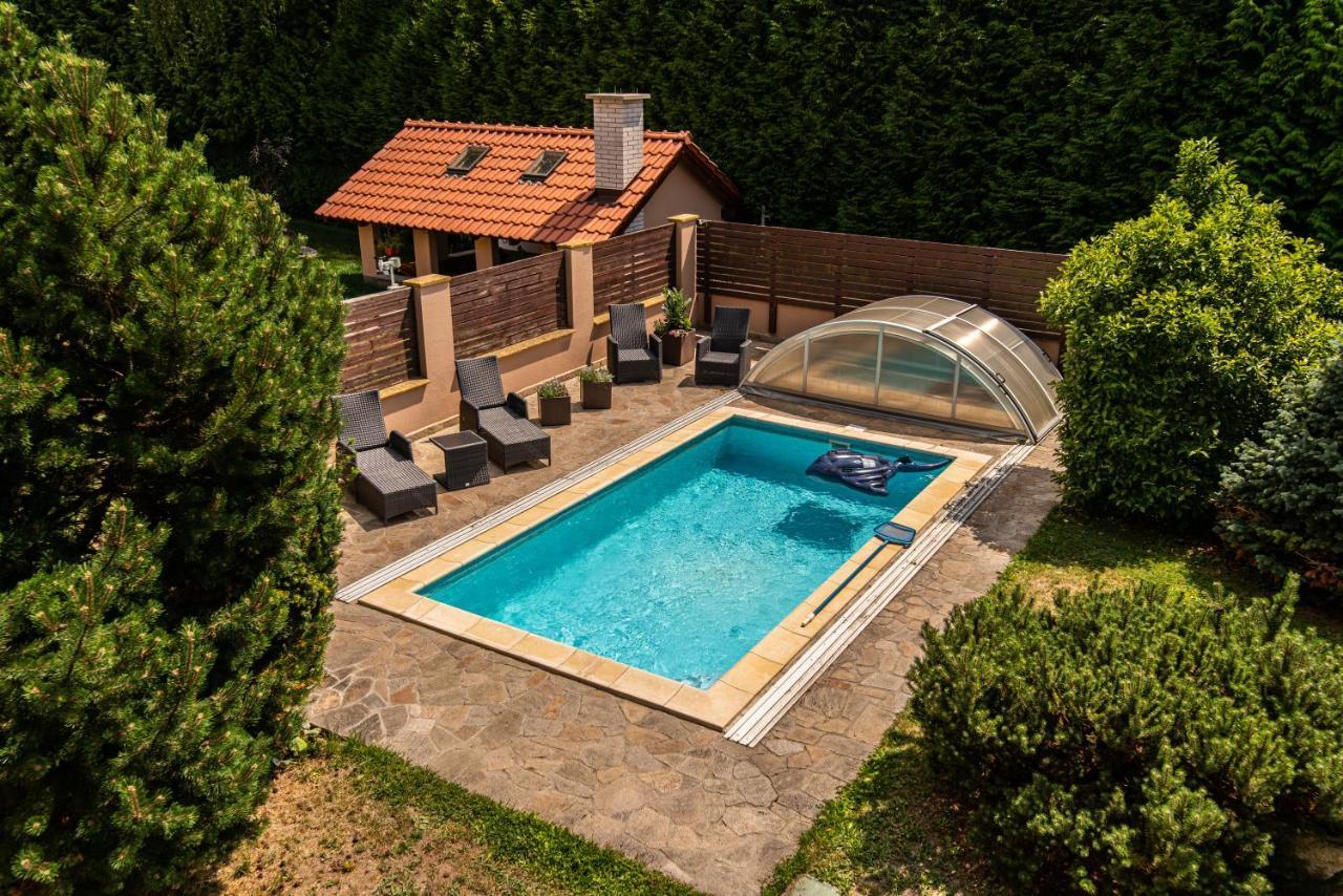 וולקה פופוביצה Villa With Pool & Sauna In Beer Village מראה חיצוני תמונה