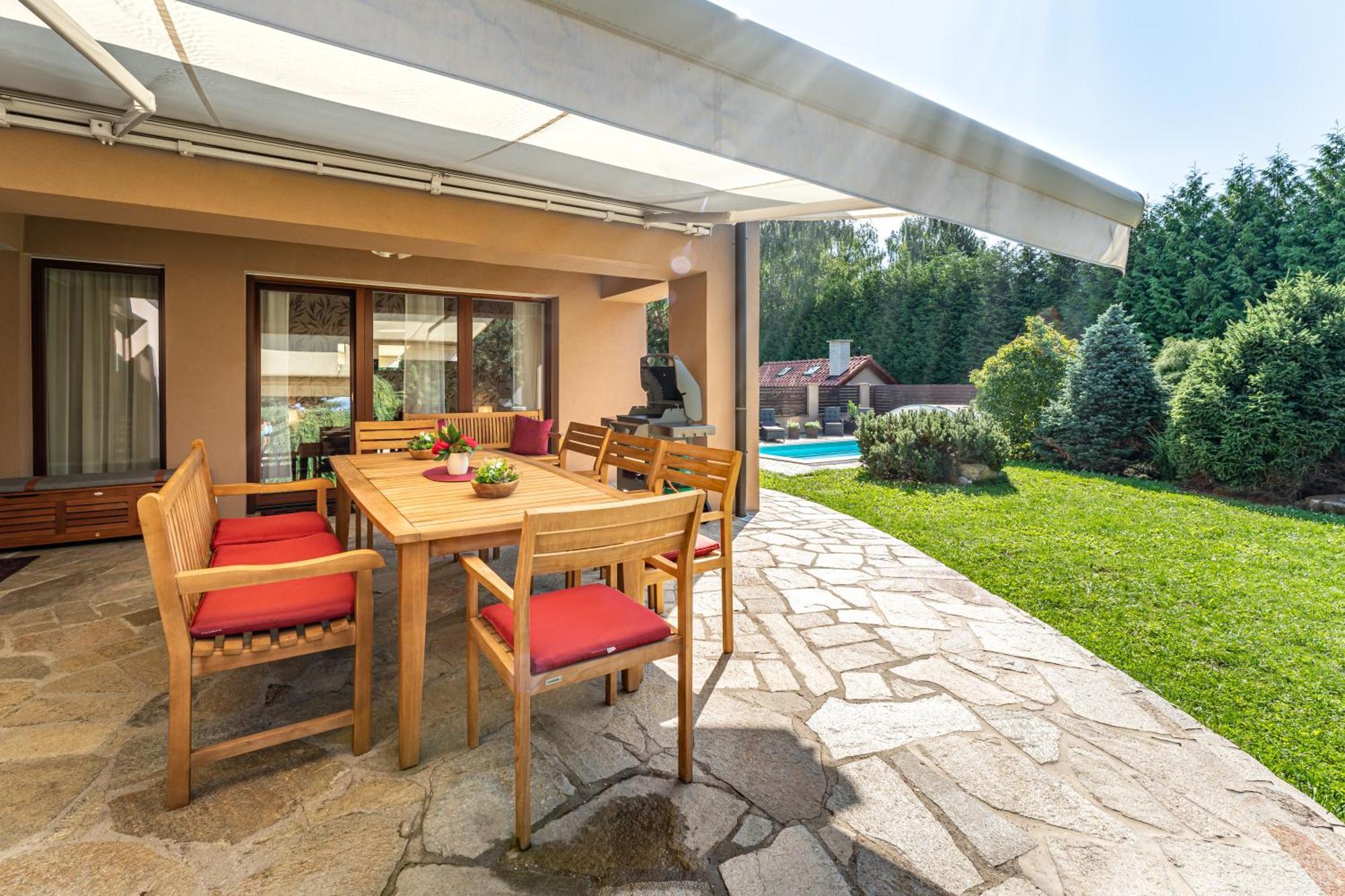 וולקה פופוביצה Villa With Pool & Sauna In Beer Village מראה חיצוני תמונה